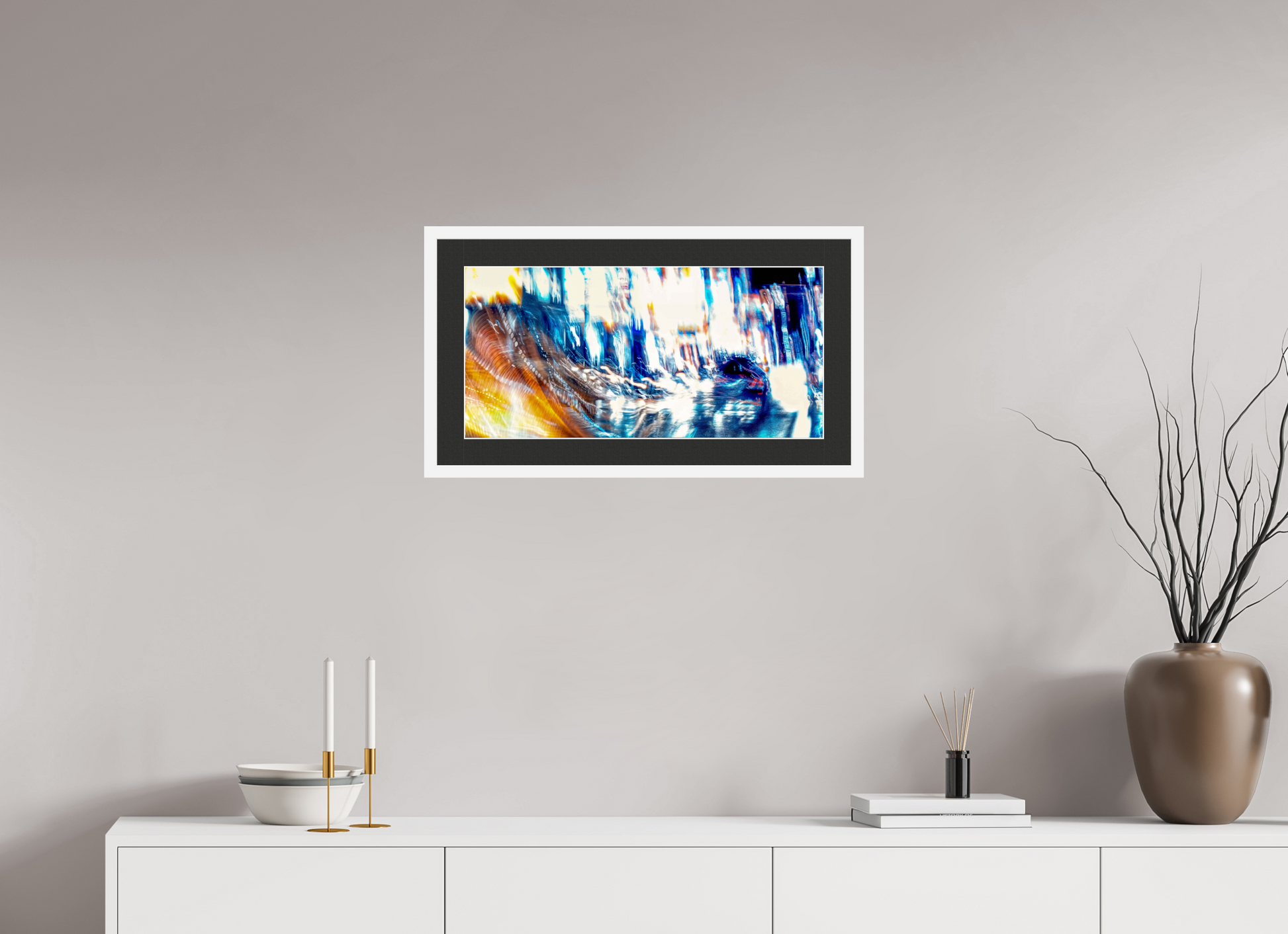 61,9 x 30 cm, 7 Cadre Blanc : Passe-Partout Noir lisière Blanche L’onde blanche qui fissure la nuit