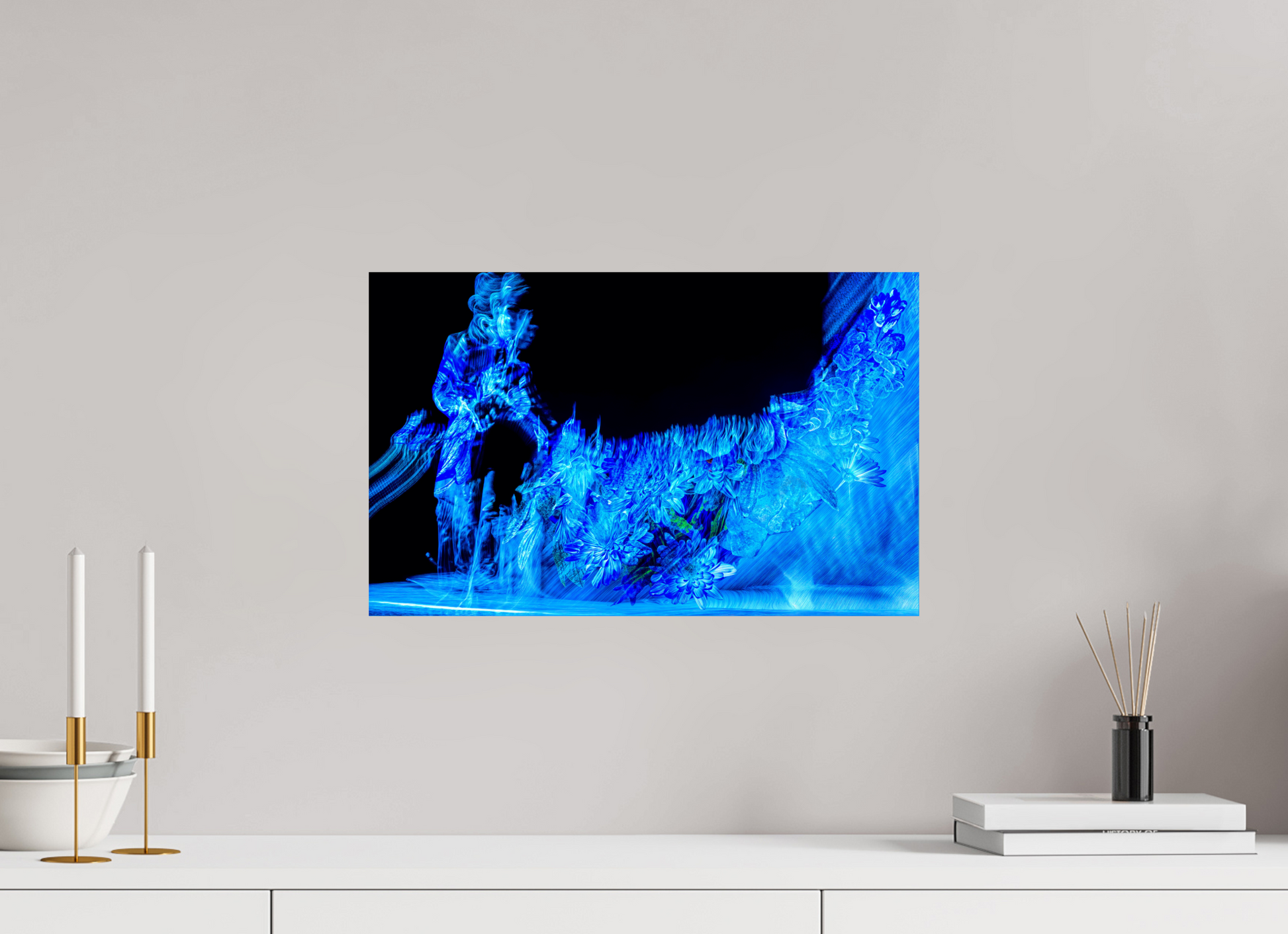 48 x 30 cm, 2 Tirage photo contrecollé sur Dibond Fleurs nées d’une note suspendue