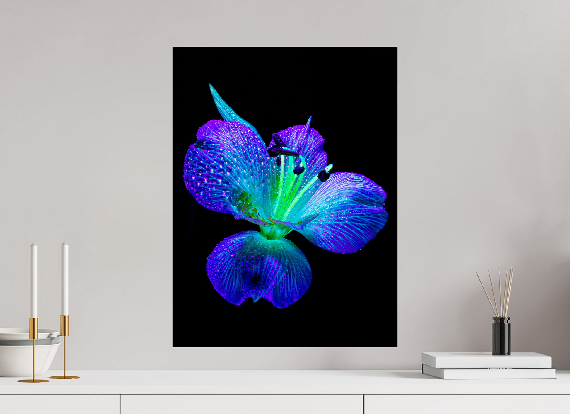 45 x 60 cm, 1 Single print on Fuji Crystal Pearl photo paper The sparkle of wings in the dew