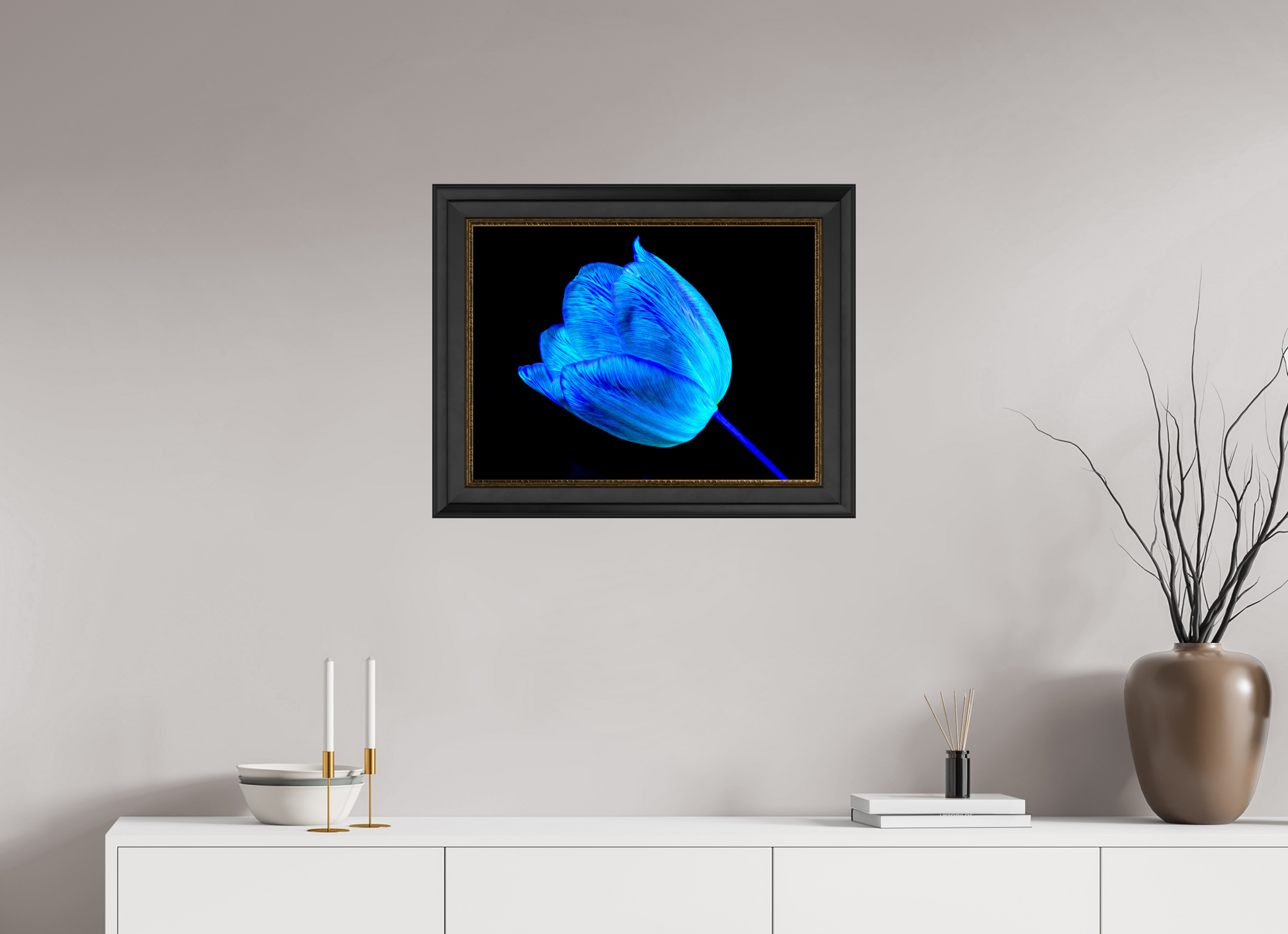 60 x 45 cm, 11 Black-Gold Frame Sheltered by your light