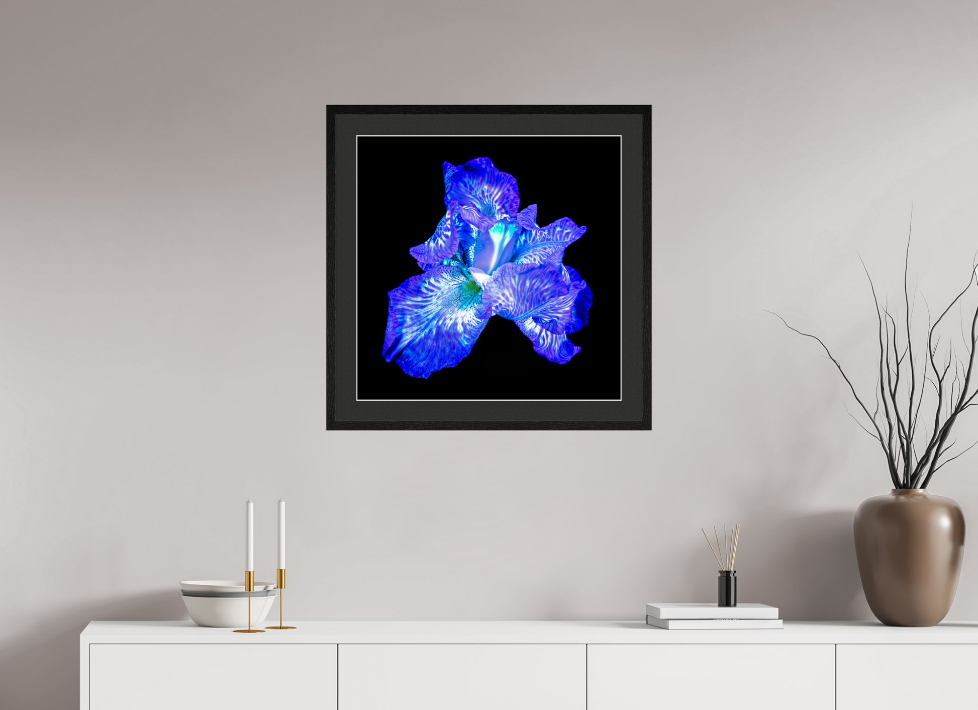 60 x 60 cm, 5 Black Frame: Black Mat with White Border L’Opale des Ombres