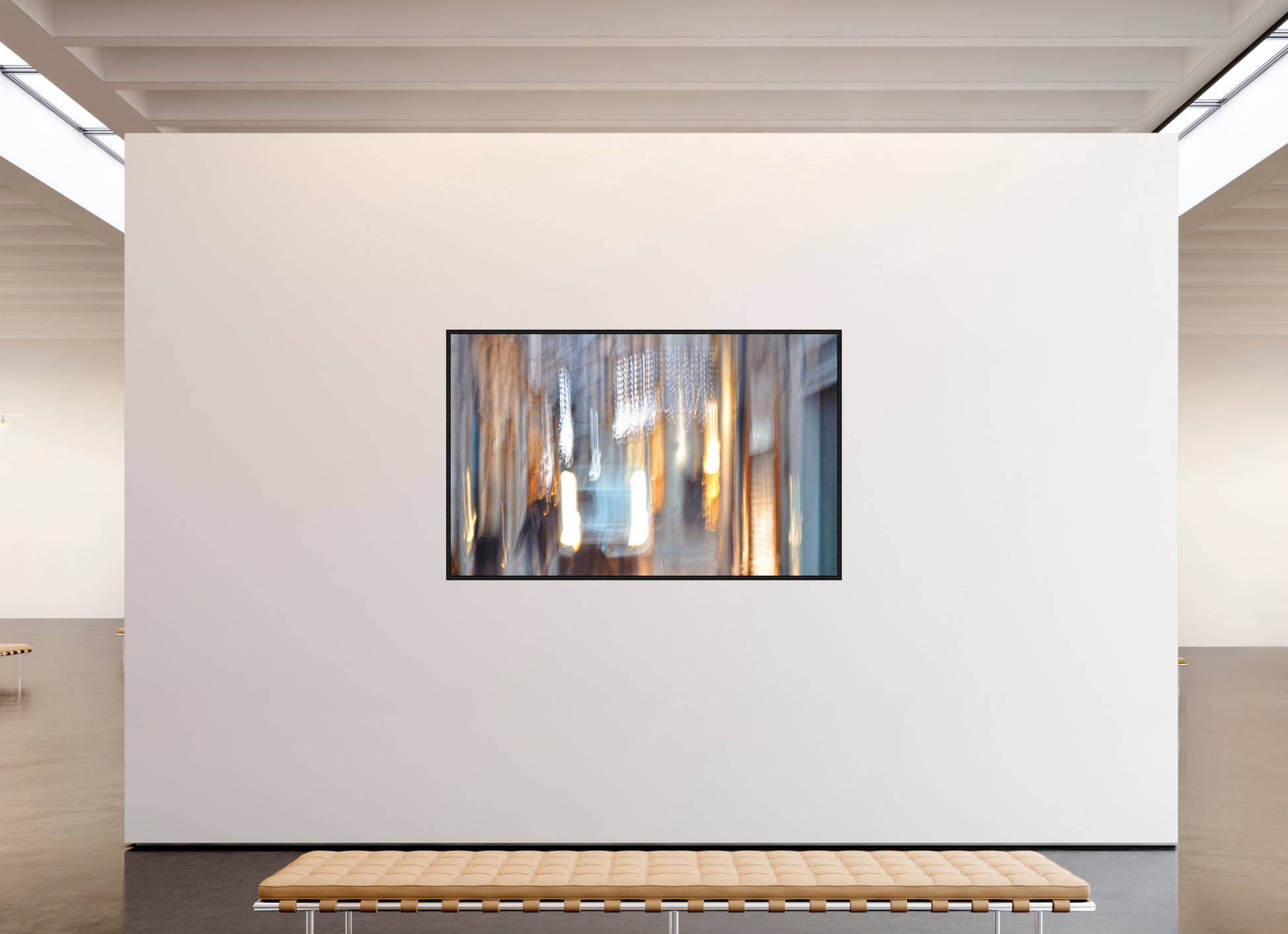 192 x 120 cm, 8 Black American Box Weightless Alley