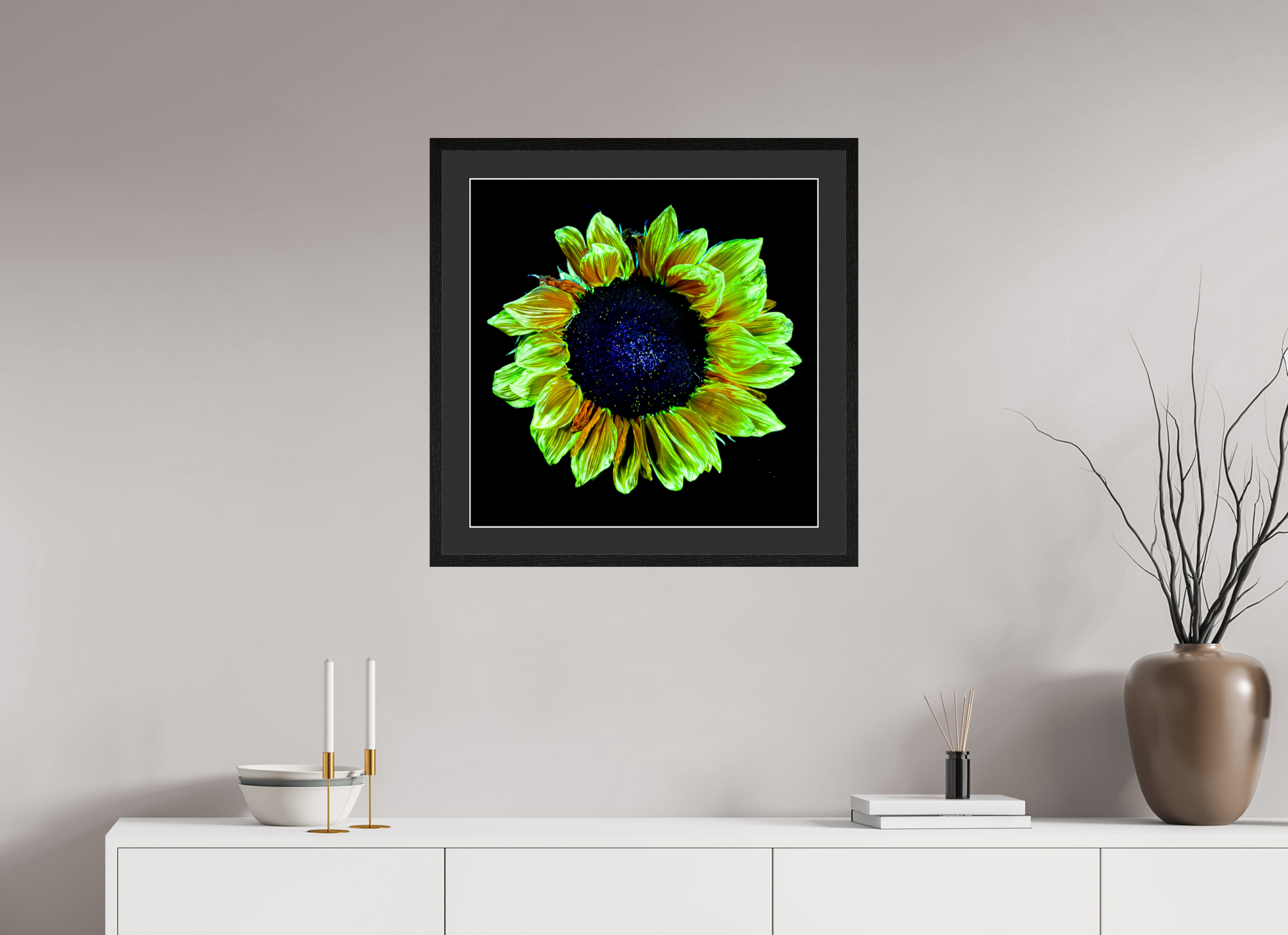 60 x 60 cm, 5 Black Frame: Black Mat with White Border Crown of Light