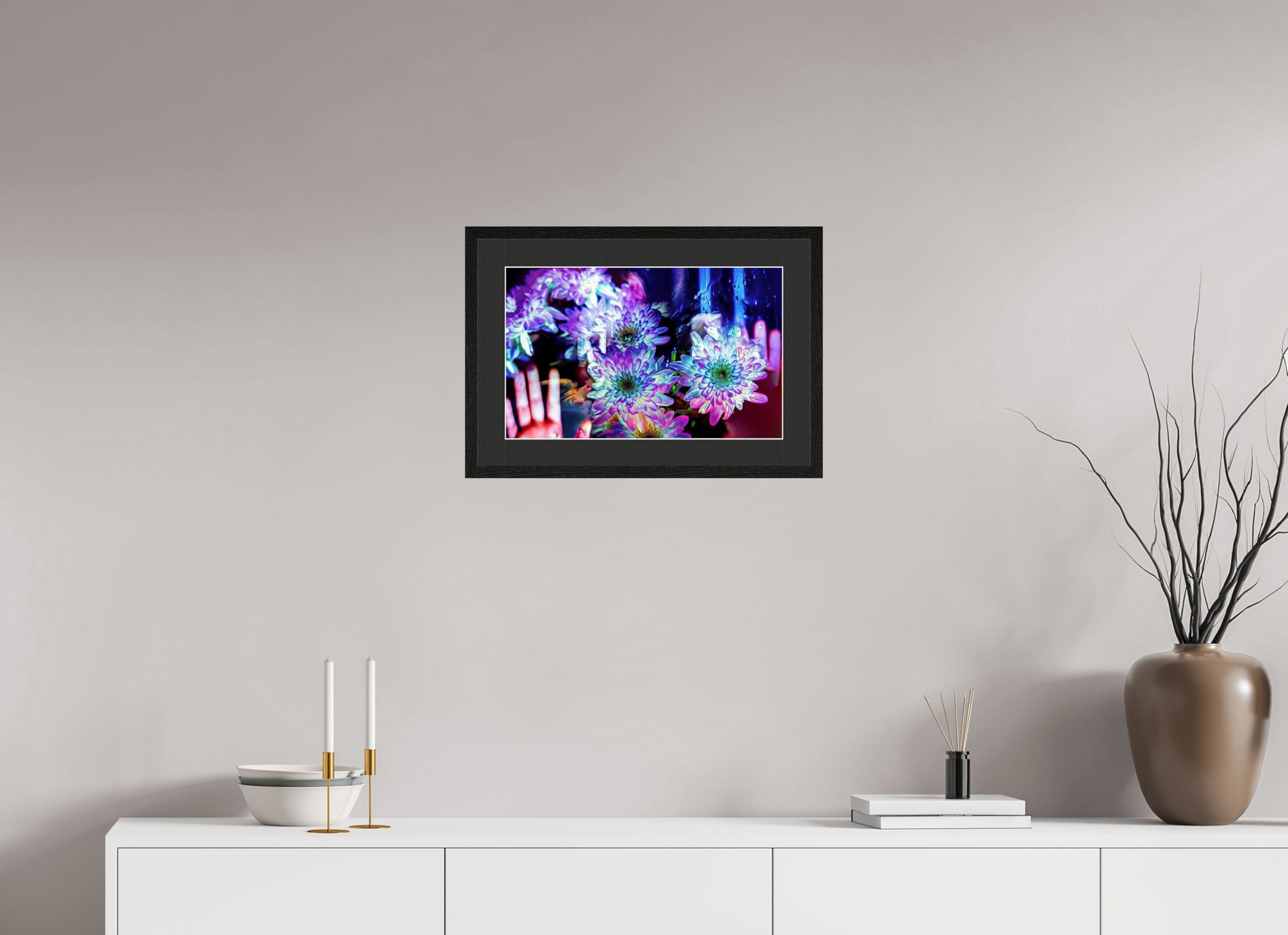 48 x 30 cm, 5 Cadre Noir : Passe-Partout Noir lisière Blanche Pétales contre ma peau, lumière contre la tienne