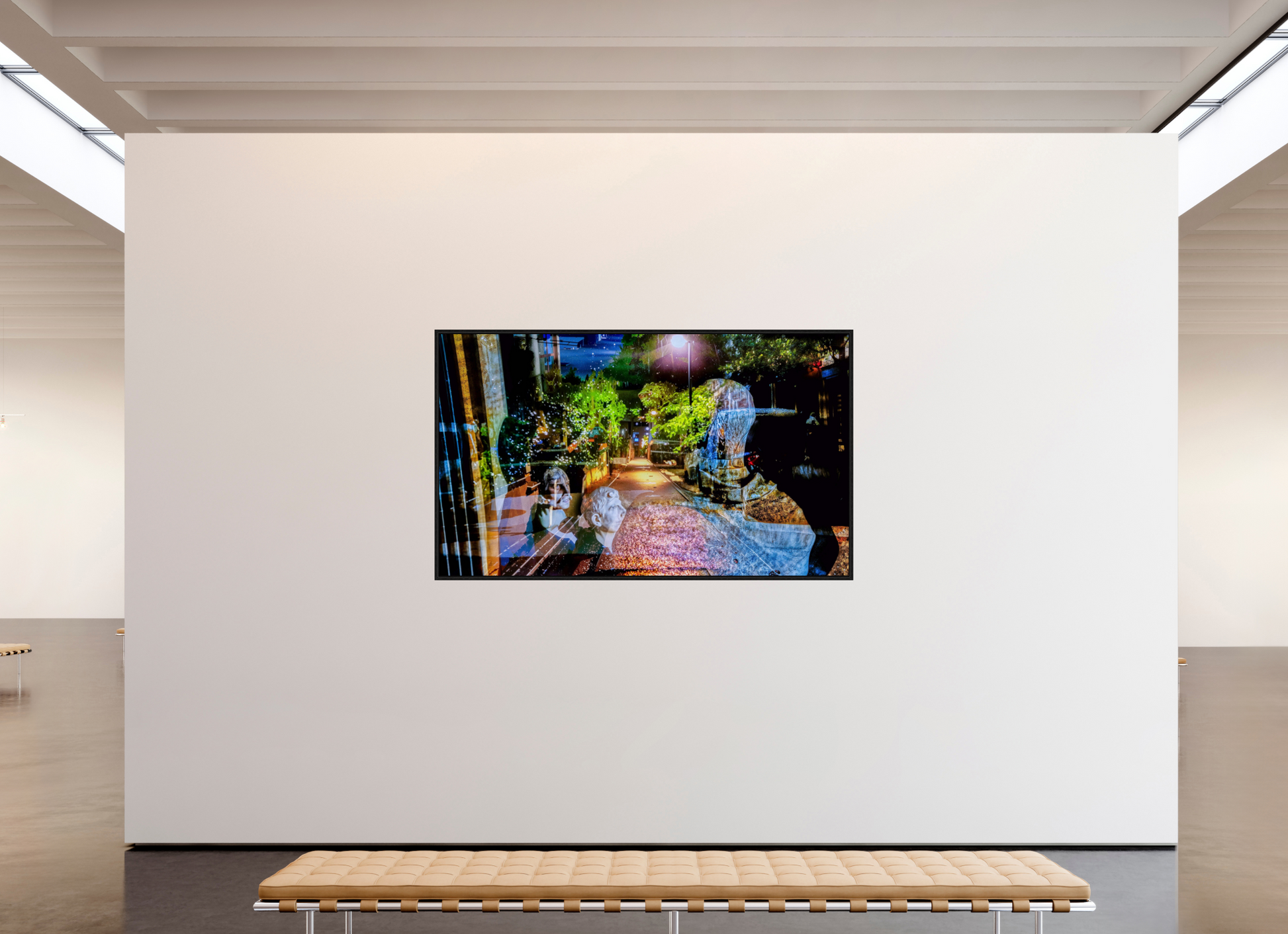 203.4 x 120 cm, 8 Black American box The watchers of a nighttime passage