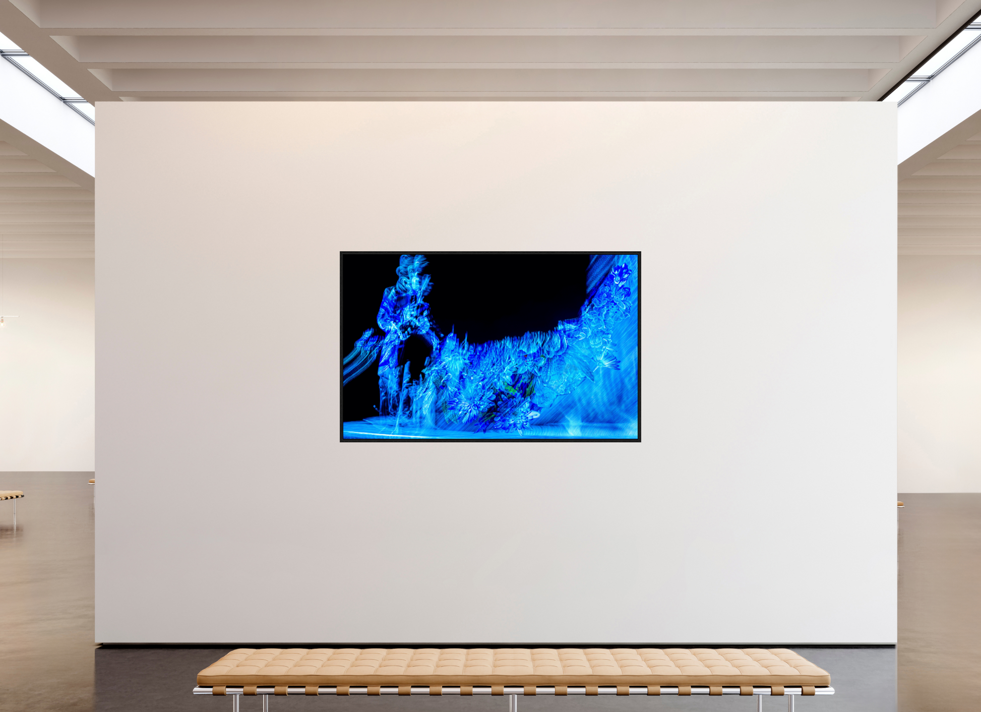 192 x 120 cm, 8 Caisse américaine Noire Fleurs nées d’une note suspendue