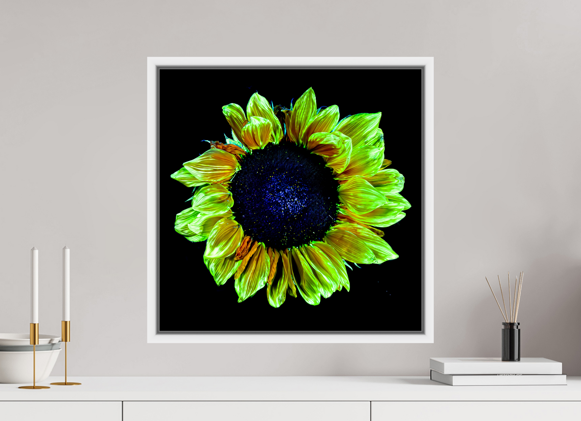 50 x 50 cm, 9 White American Box Crown of Light