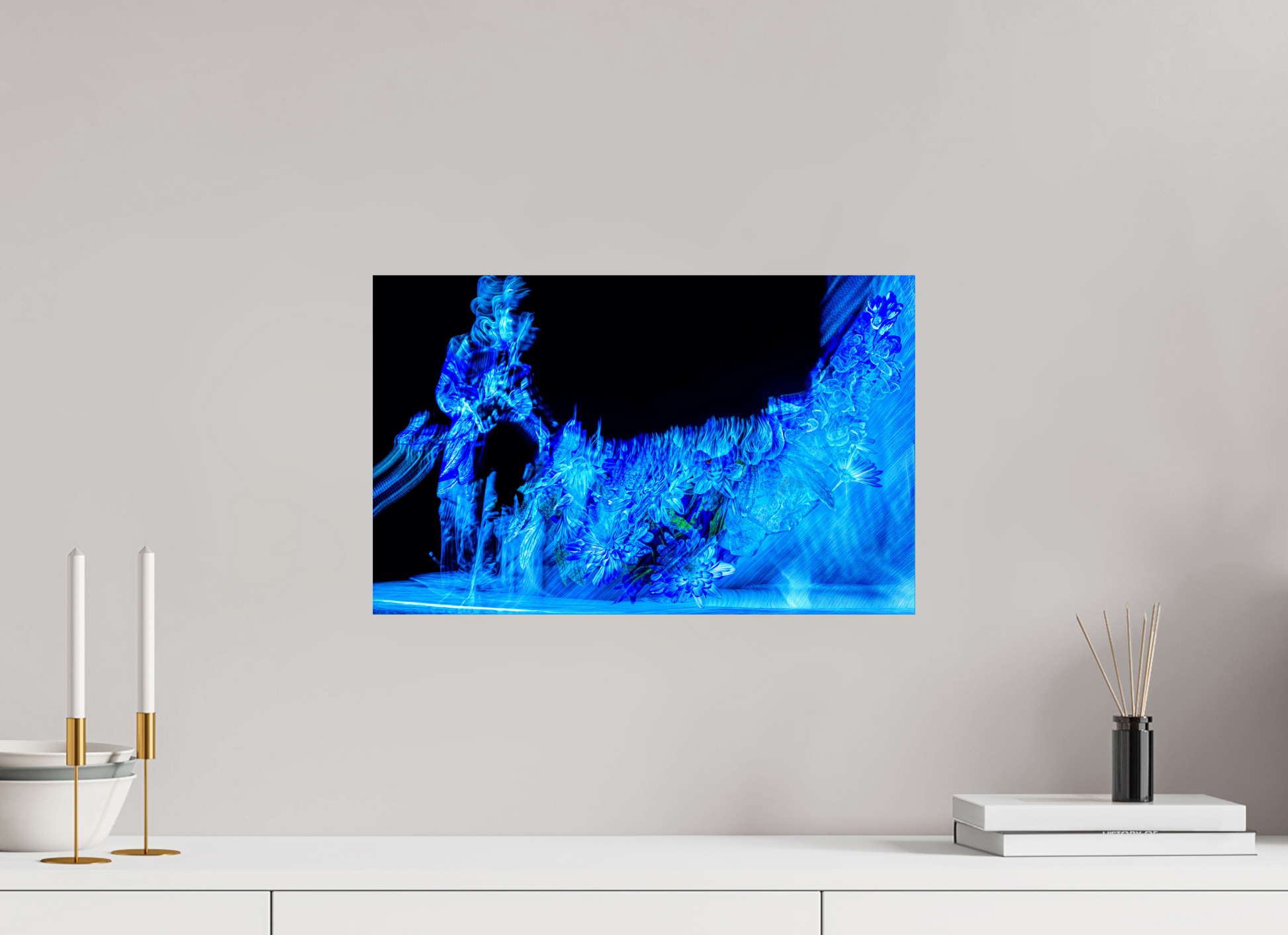 48 x 30 cm, 1 Tirage simple sur papier photo Fuji Crystal Pearl Fleurs nées d’une note suspendue