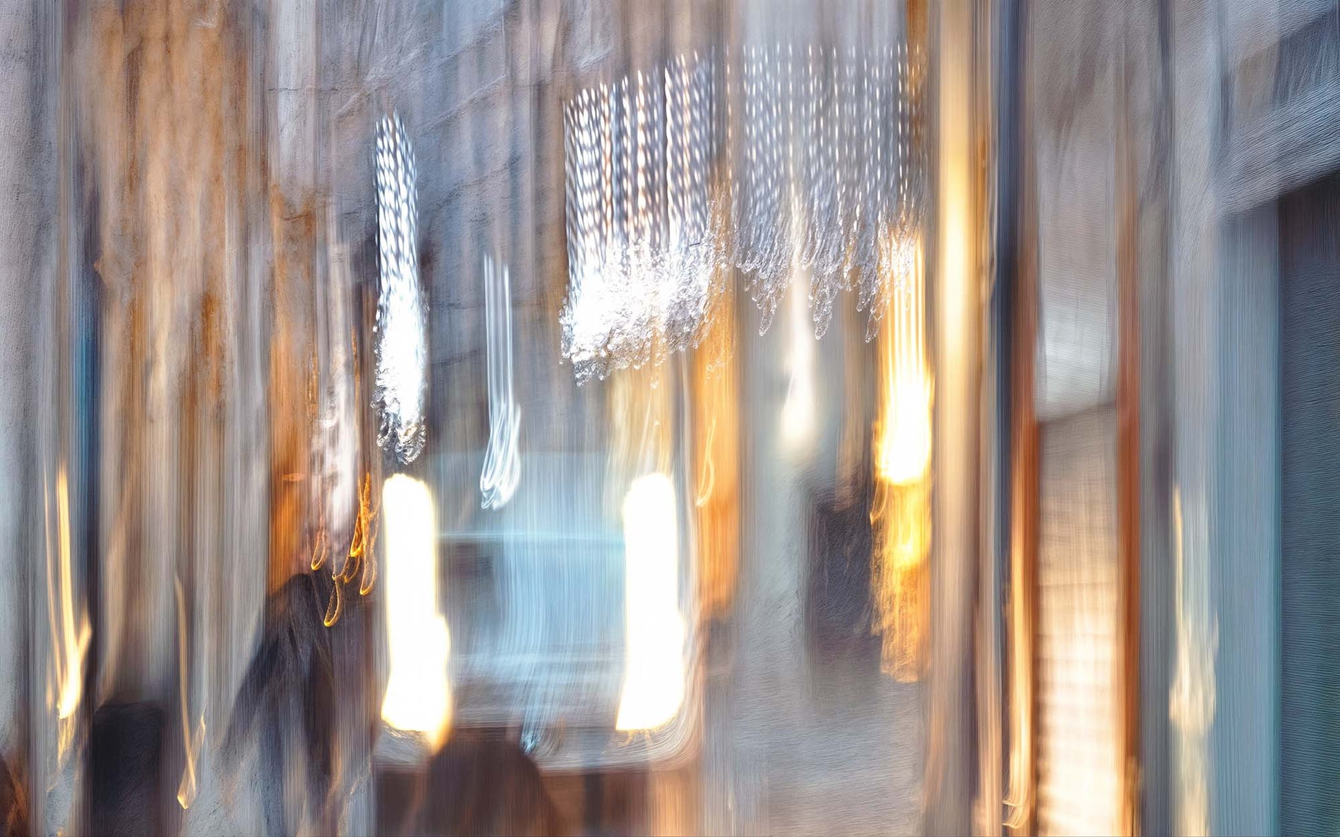 Main image Weightless alleyway