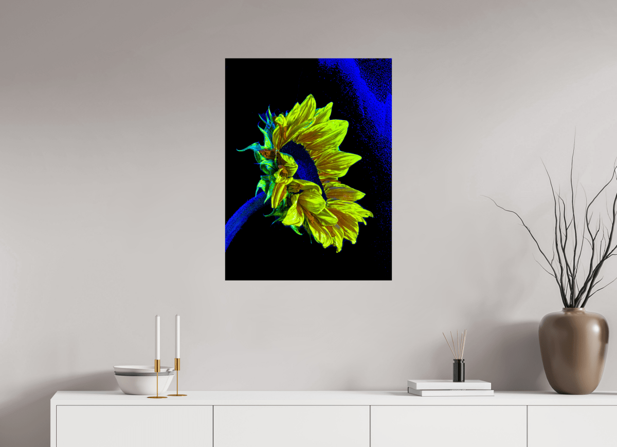 Gold lost in the blue of silence - Idealart