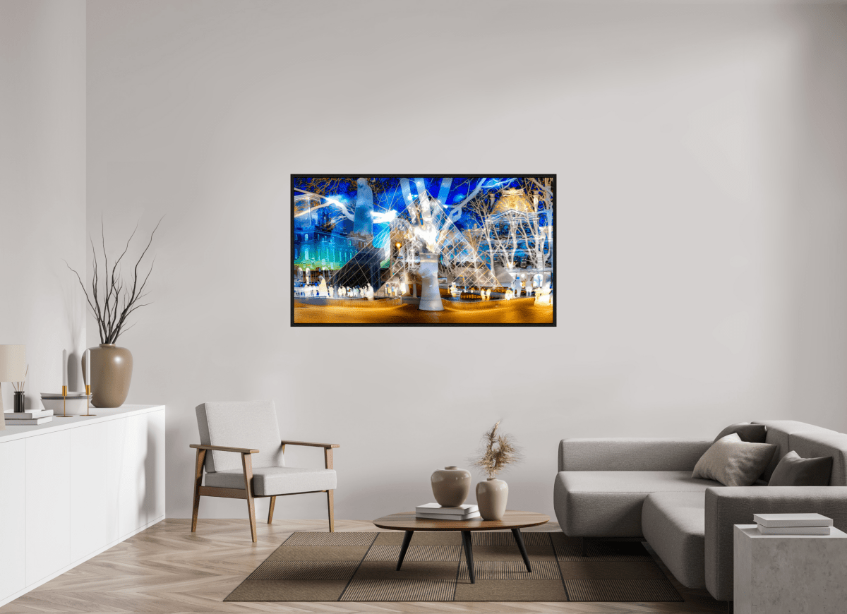 Sous la pyramide cette nuit - là, l’architecture a décidé de raconter l’histoire - Idealart