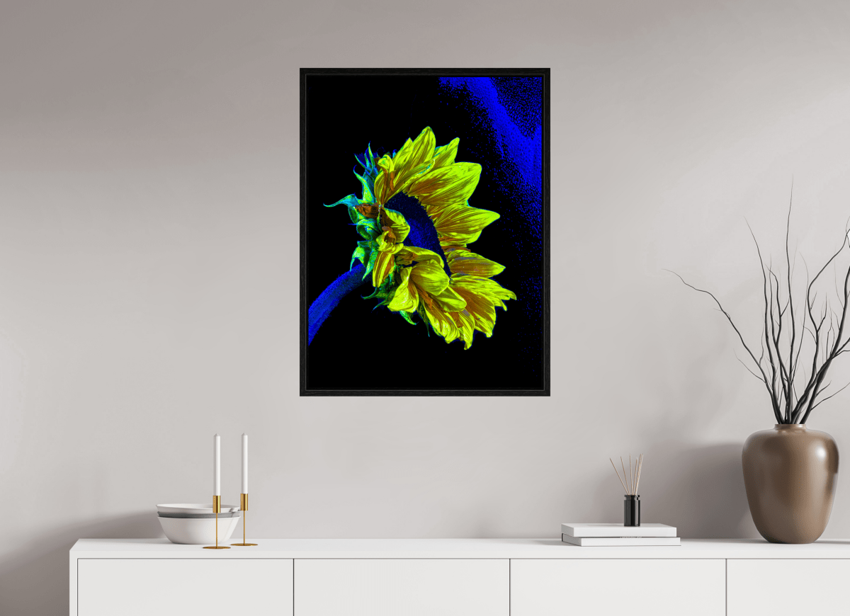 Gold lost in the blue of silence - Idealart