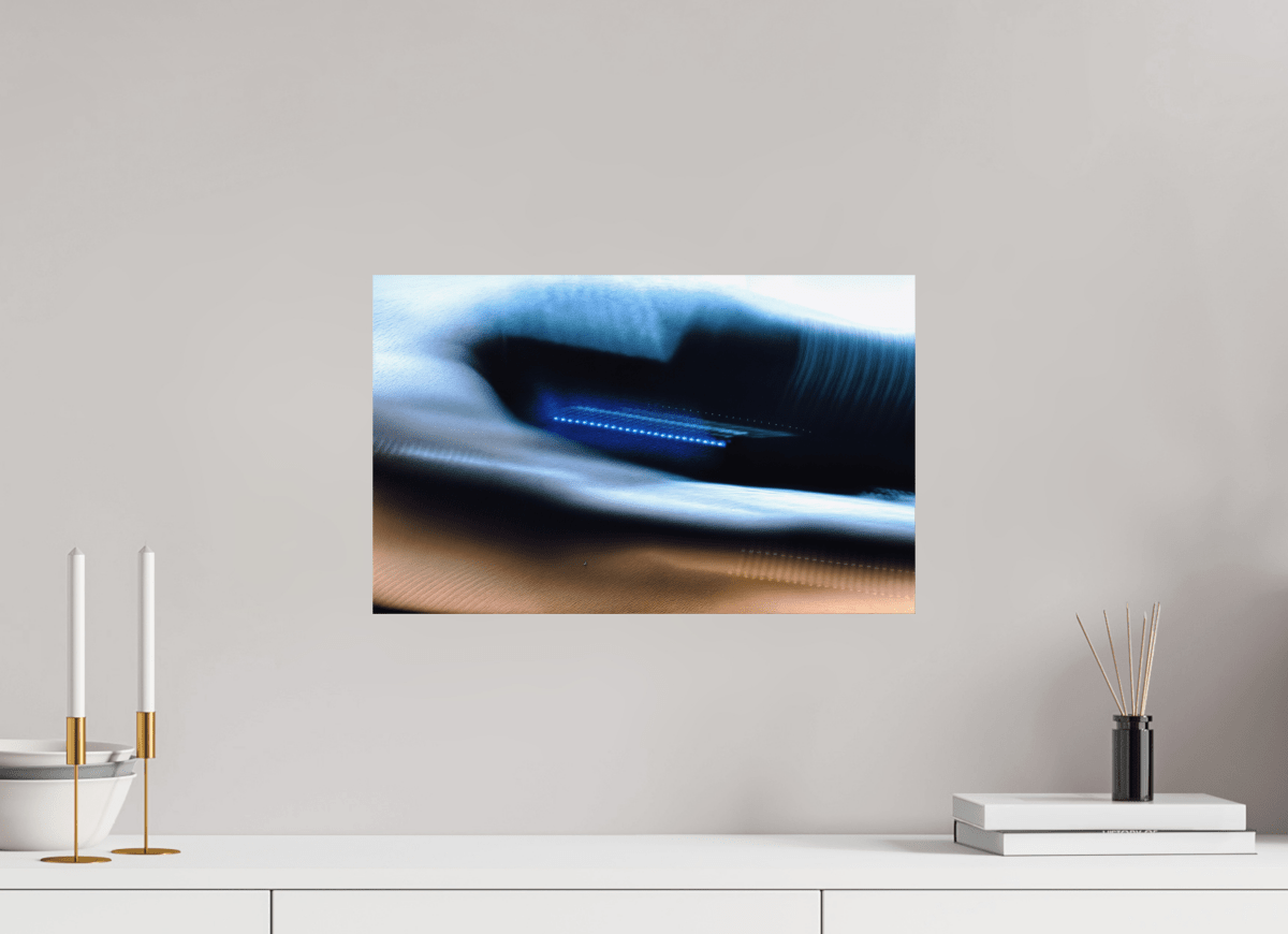 Running beneath the skin of the world - Idealart