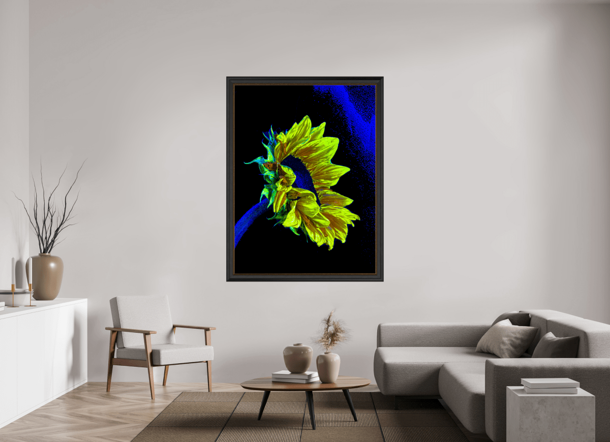 Gold lost in the blue of silence - Idealart