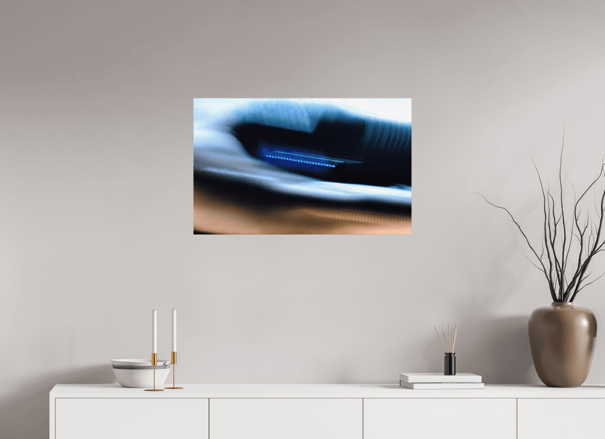 Running beneath the skin of the world - Idealart