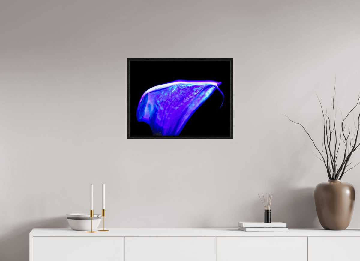 A purple wave on the edge of silence - Idealart