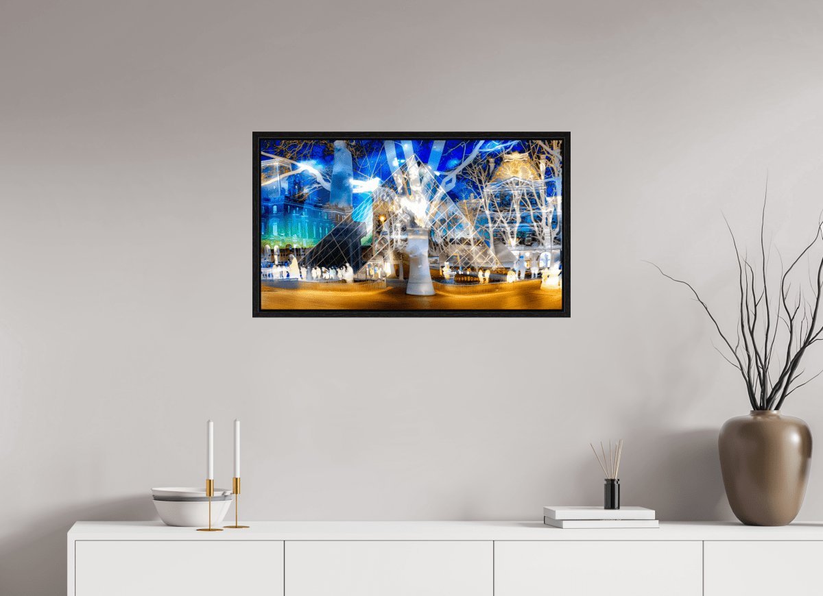 Sous la pyramide cette nuit - là, l’architecture a décidé de raconter l’histoire - Idealart