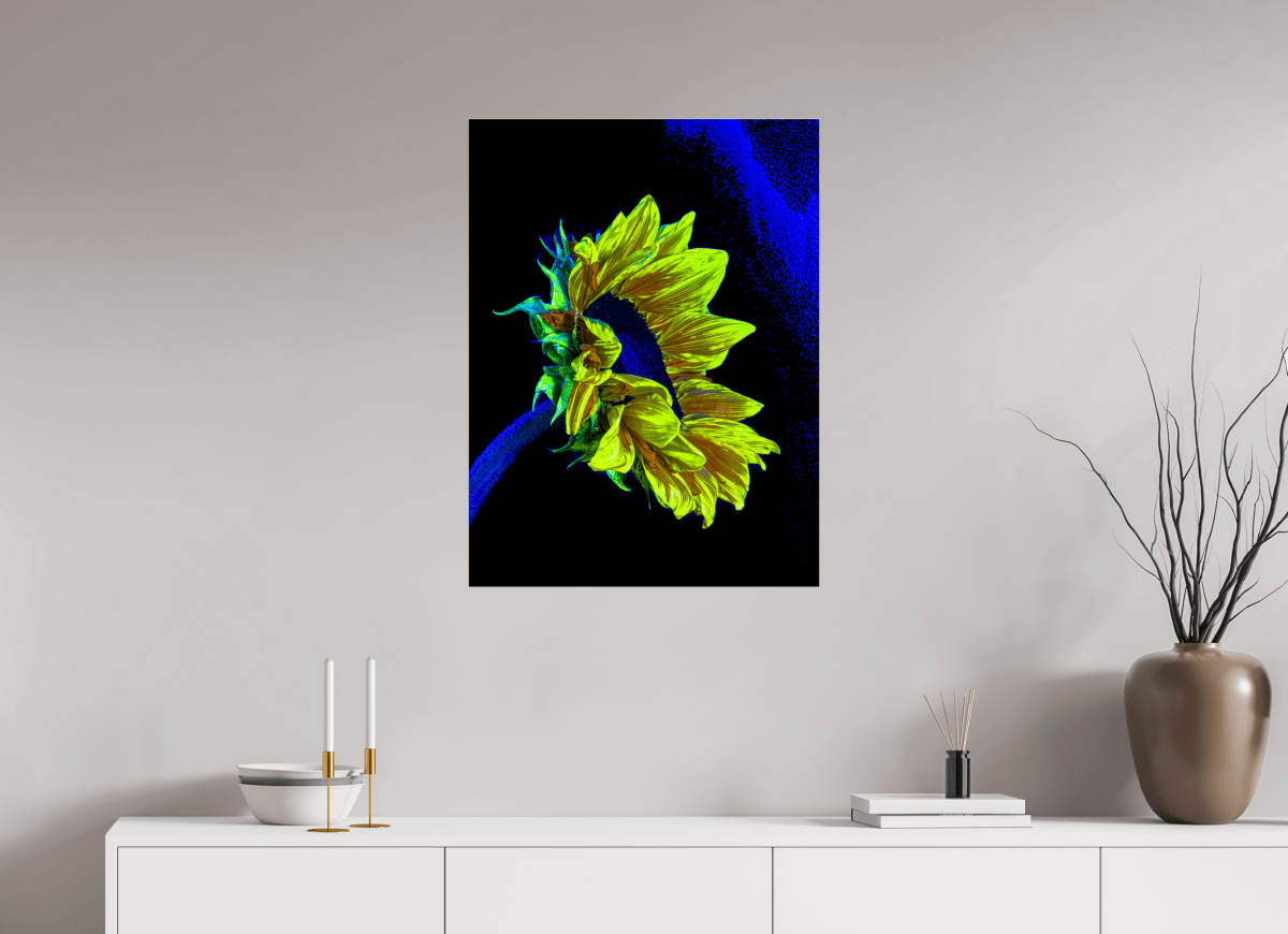 Gold lost in the blue of silence - Idealart