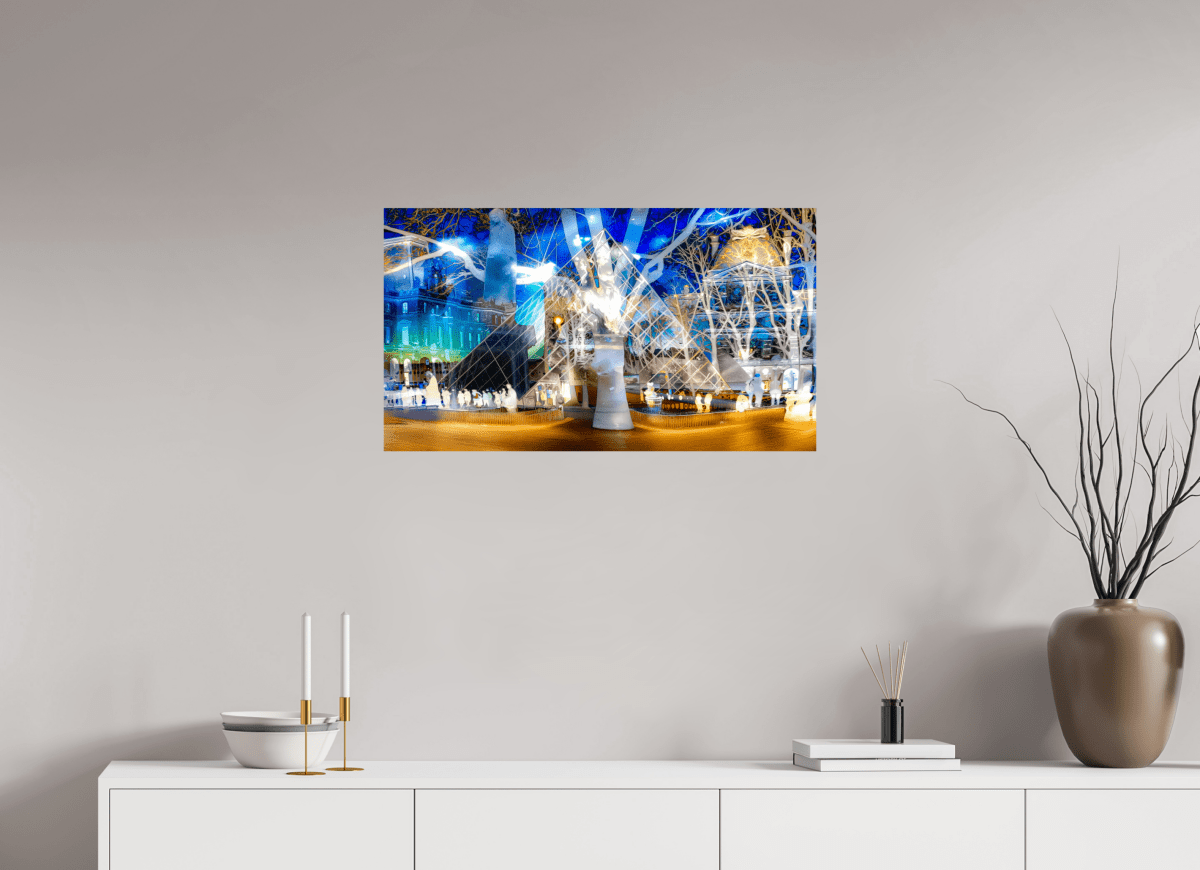 Sous la pyramide cette nuit - là, l’architecture a décidé de raconter l’histoire - Idealart