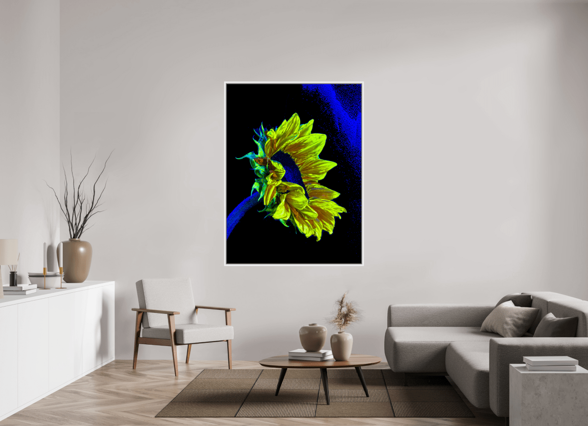 Gold lost in the blue of silence - Idealart